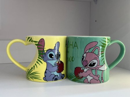 اخضر واصفر